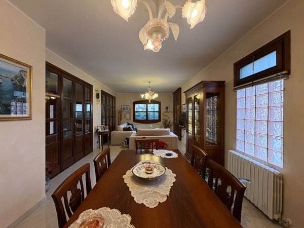 casa indipendente in vendita a Cavezzo