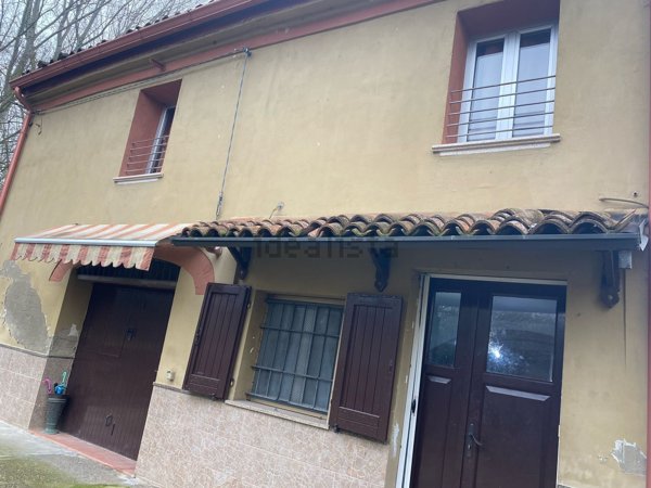 casa indipendente in vendita a Cavezzo