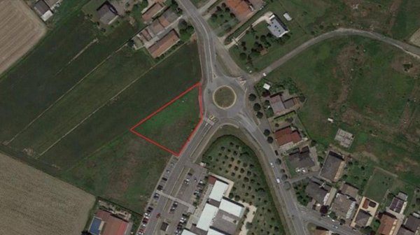 terreno edificabile in vendita a Cavezzo