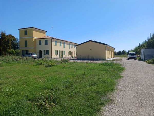 casa indipendente in vendita a Cavezzo