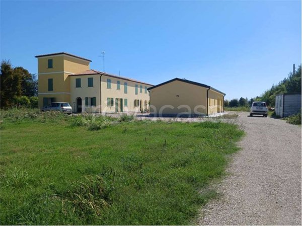 casa indipendente in vendita a Cavezzo