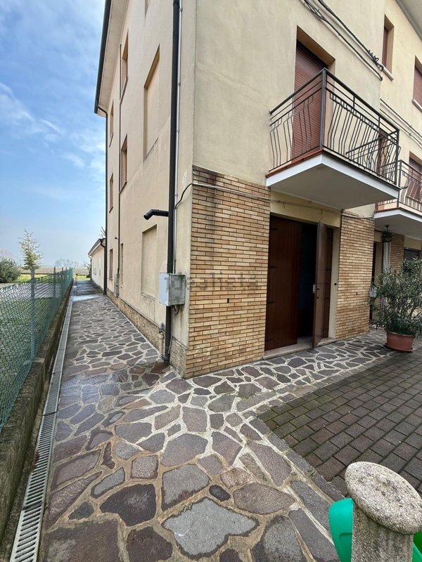 casa indipendente in vendita a Cavezzo