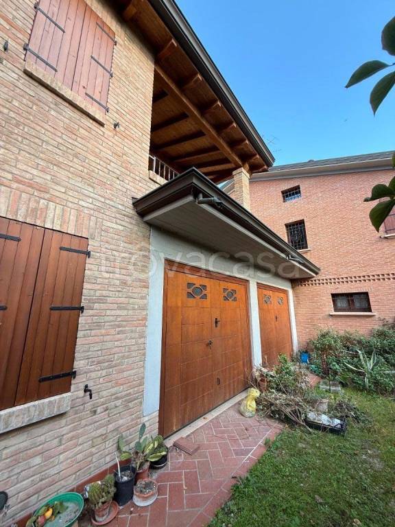 casa indipendente in vendita a Cavezzo