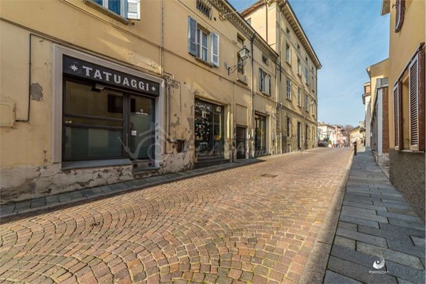 locale commerciale in vendita a Cavezzo