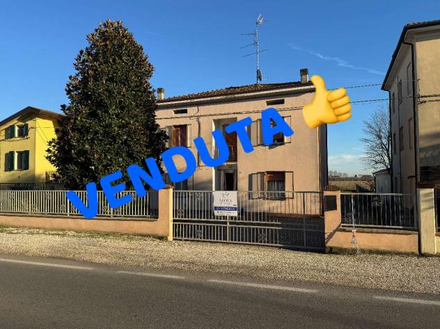 casa indipendente in vendita a Cavezzo