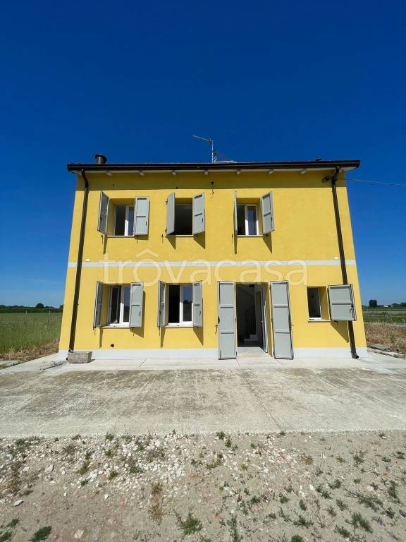 casa indipendente in vendita a Cavezzo
