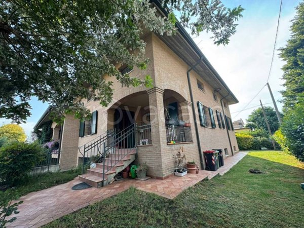 casa indipendente in vendita a Cavezzo