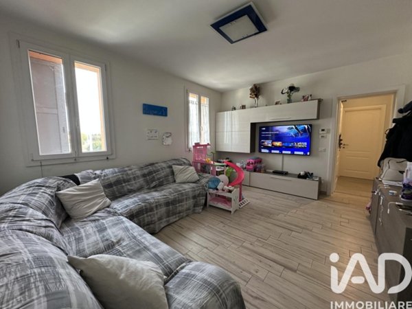 casa indipendente in vendita a Cavezzo in zona Disvetro