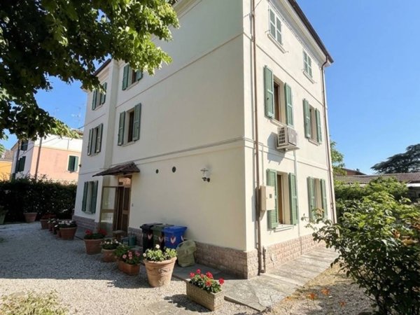 casa indipendente in vendita a Cavezzo