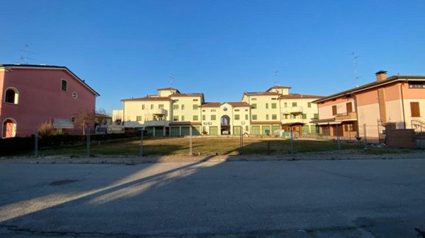 terreno edificabile in vendita a Concordia sulla Secchia