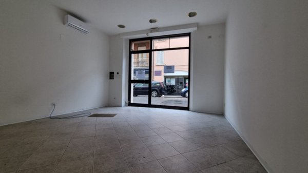 negozio in vendita a Concordia sulla Secchia