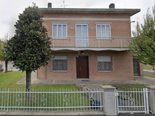 casa indipendente in vendita a Concordia sulla Secchia