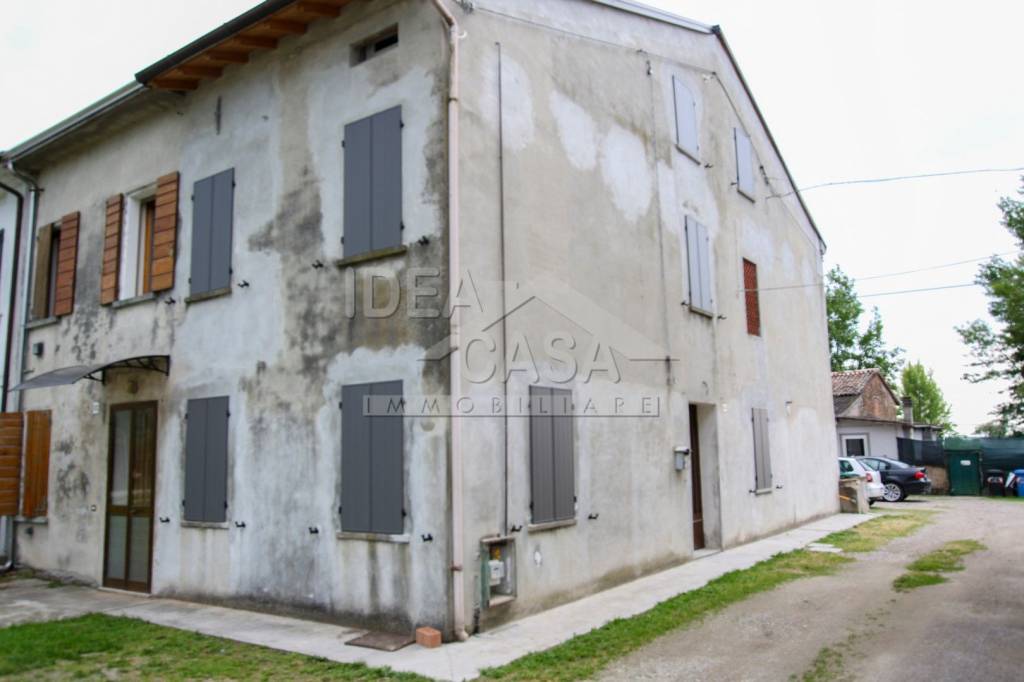casa indipendente in vendita a Concordia sulla Secchia in zona Fossa