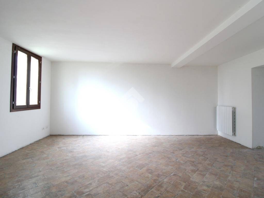 casa indipendente in vendita a Concordia sulla Secchia in zona Vallalta