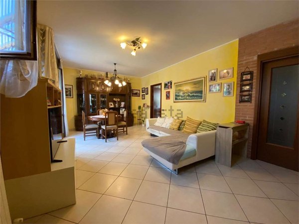 casa indipendente in vendita a Concordia sulla Secchia