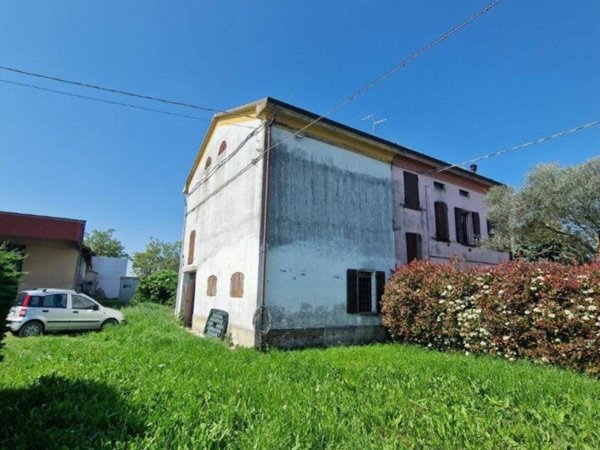 casa indipendente in vendita a Concordia sulla Secchia