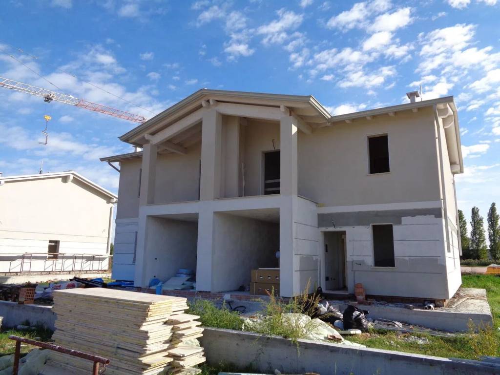 casa indipendente in vendita a Concordia sulla Secchia