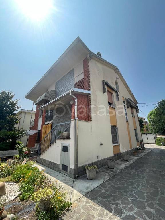 casa indipendente in vendita a Concordia sulla Secchia