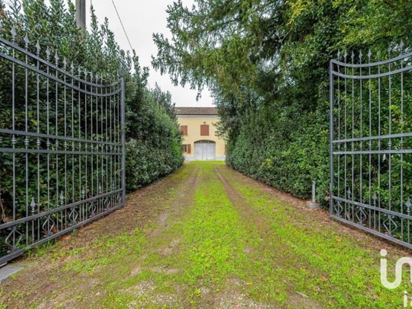 casa indipendente in vendita a Concordia sulla Secchia in zona Santa Caterina