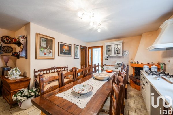 casa indipendente in vendita a Concordia sulla Secchia in zona Vallalta