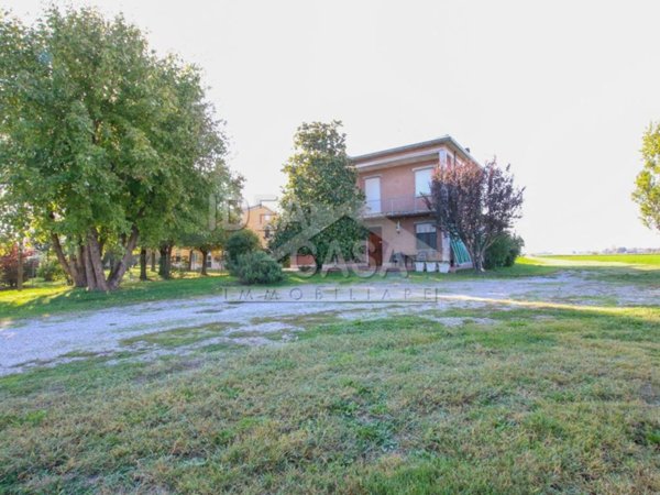 casa indipendente in vendita a Concordia sulla Secchia