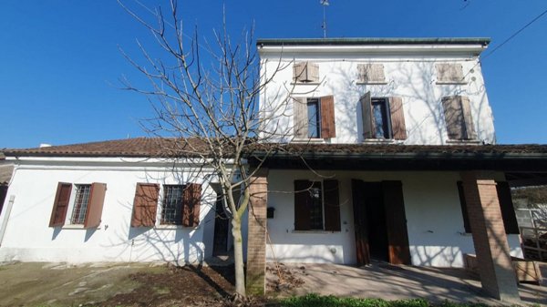 casa indipendente in vendita a Concordia sulla Secchia in zona San Giovanni