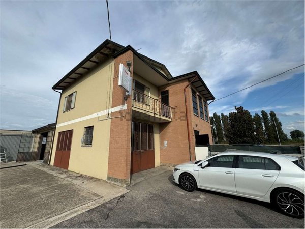 casa indipendente in vendita a Concordia sulla Secchia