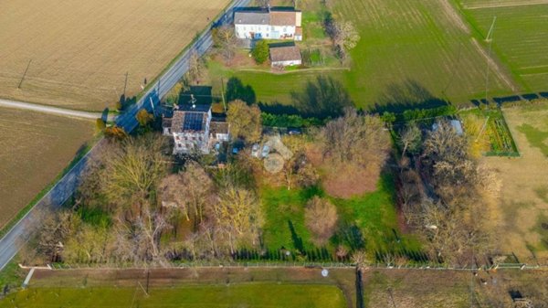 casa indipendente in vendita a Concordia sulla Secchia