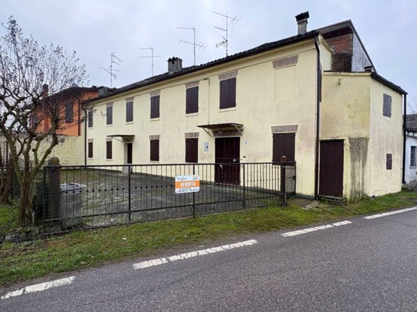 casa indipendente in vendita a Concordia sulla Secchia