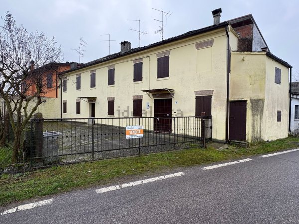 casa indipendente in vendita a Concordia sulla Secchia