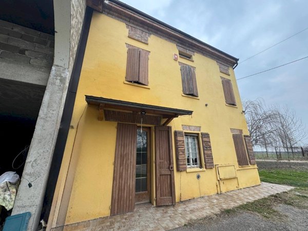 casa indipendente in vendita a Concordia sulla Secchia