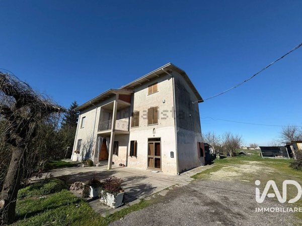 casa indipendente in vendita a Concordia sulla Secchia in zona Vallalta