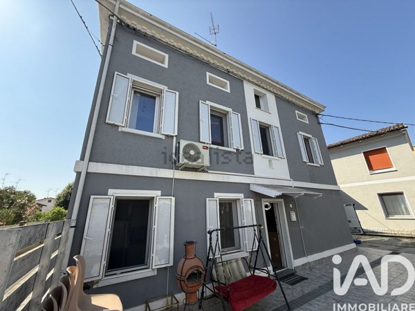 casa indipendente in vendita a Concordia sulla Secchia