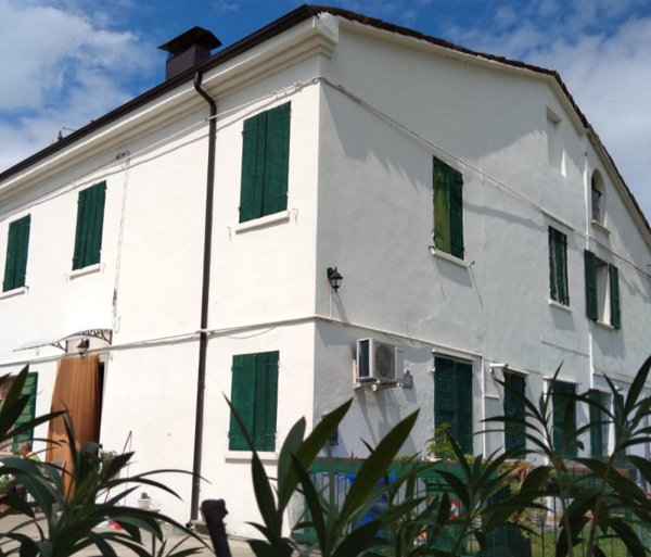 casa indipendente in vendita a Concordia sulla Secchia in zona Fossa