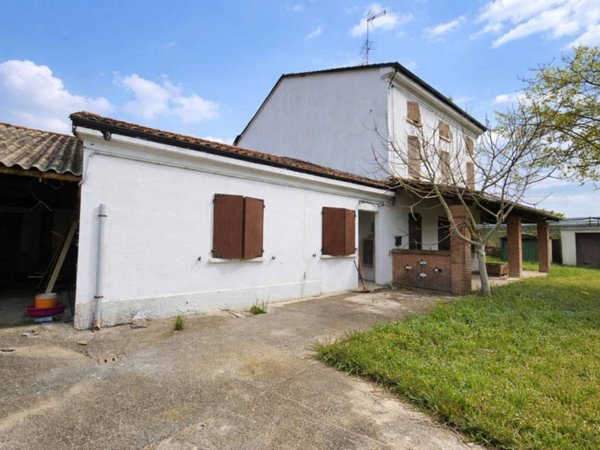 casa indipendente in vendita a Concordia sulla Secchia