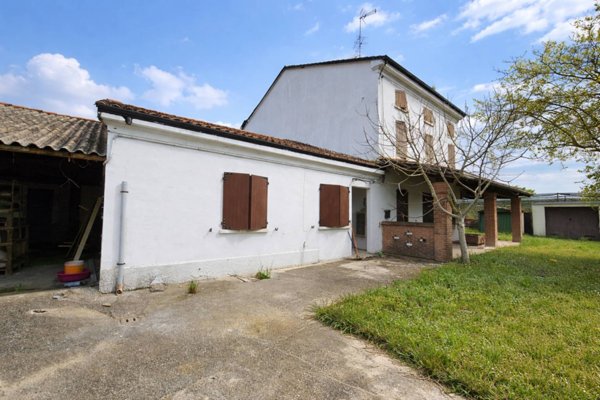 casa indipendente in vendita a Concordia sulla Secchia