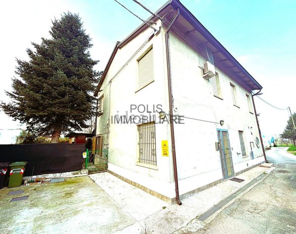 appartamento in vendita a Concordia sulla Secchia in zona Fossa