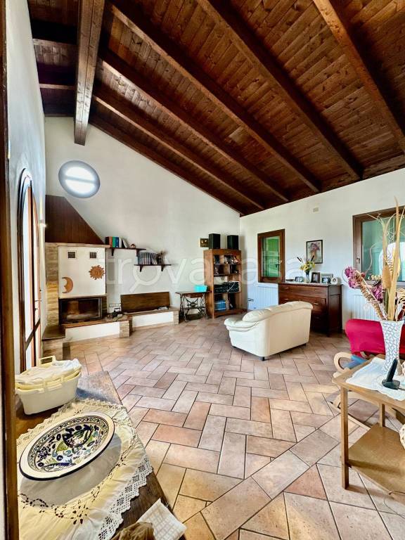 casa indipendente in vendita a Concordia sulla Secchia