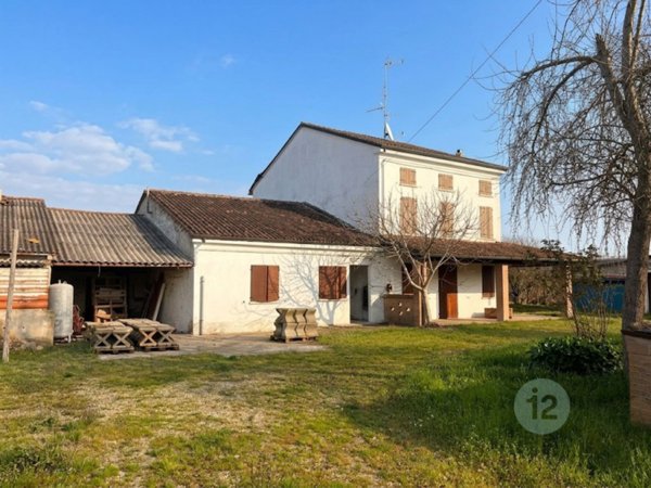 casa indipendente in vendita a Concordia sulla Secchia