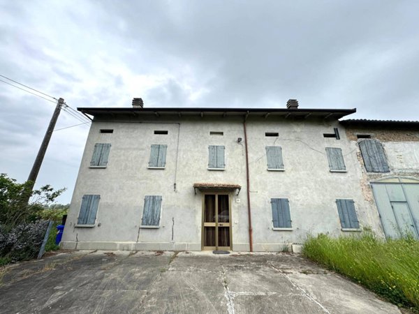 casa indipendente in vendita a Concordia sulla Secchia