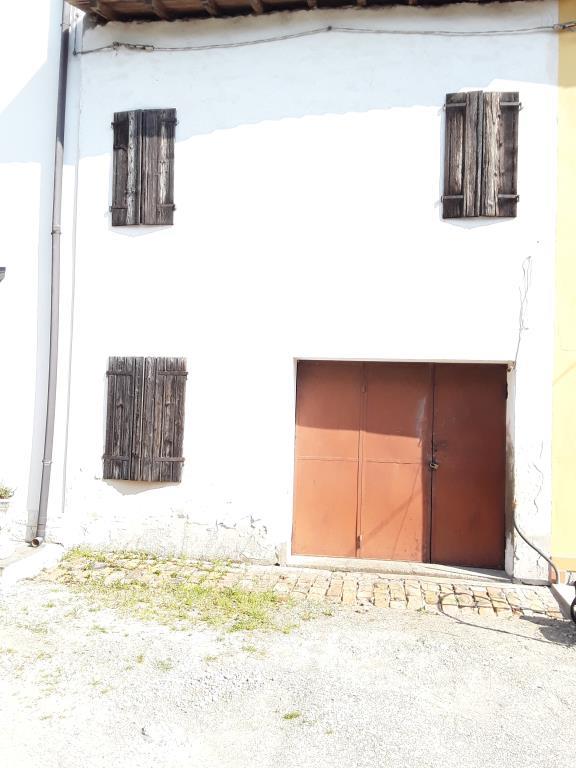 casa indipendente in vendita a Concordia sulla Secchia in zona Santa Caterina