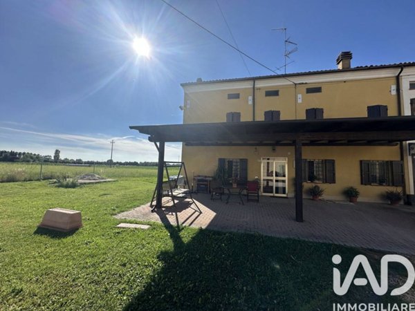 casa indipendente in vendita a Concordia sulla Secchia in zona San Giovanni