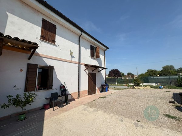 casa indipendente in vendita a Concordia sulla Secchia in zona Santa Caterina