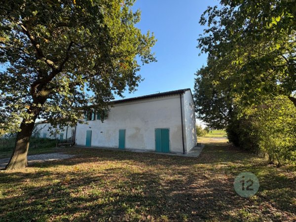 casa indipendente in vendita a Concordia sulla Secchia in zona Vallalta