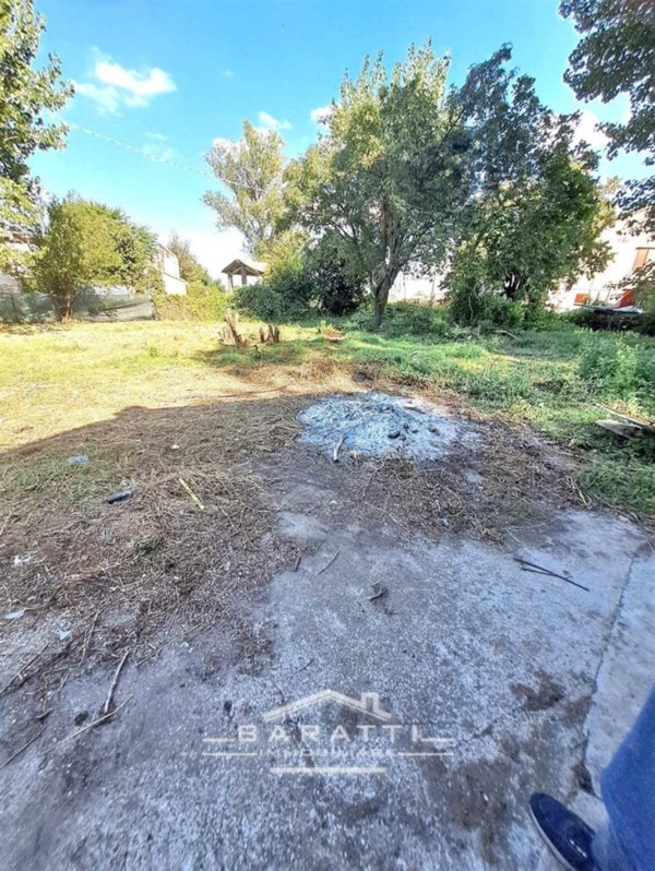 terreno edificabile in vendita a Concordia sulla Secchia