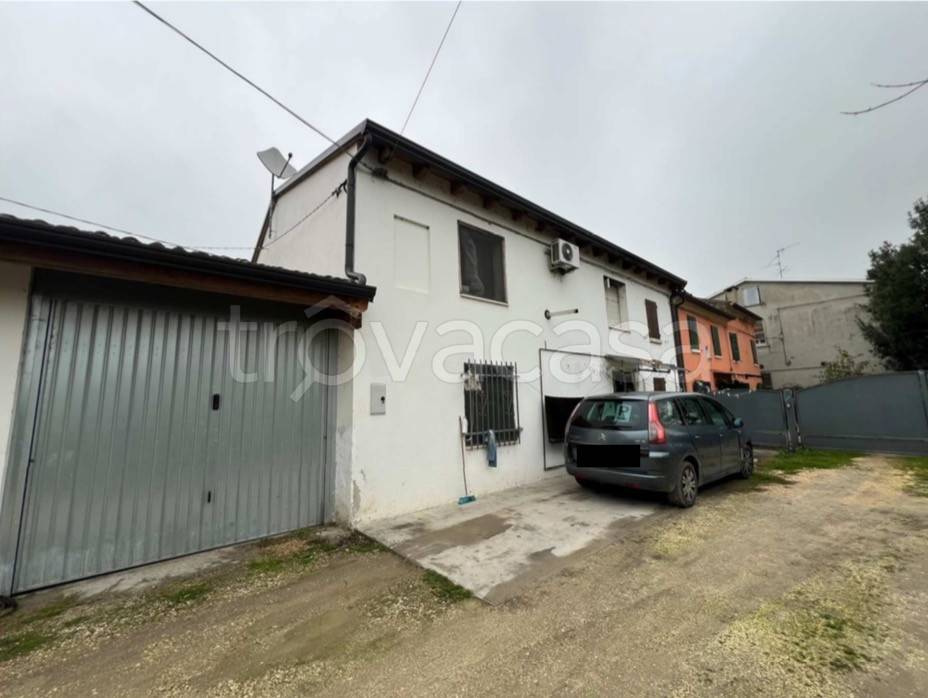 casa indipendente in vendita a Concordia sulla Secchia in zona Fossa