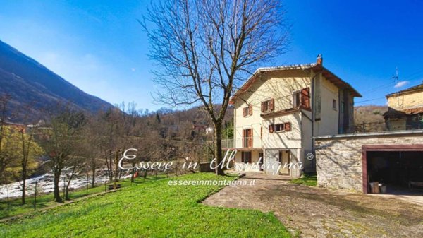 casa indipendente in vendita a Fanano in zona Fellicarolo