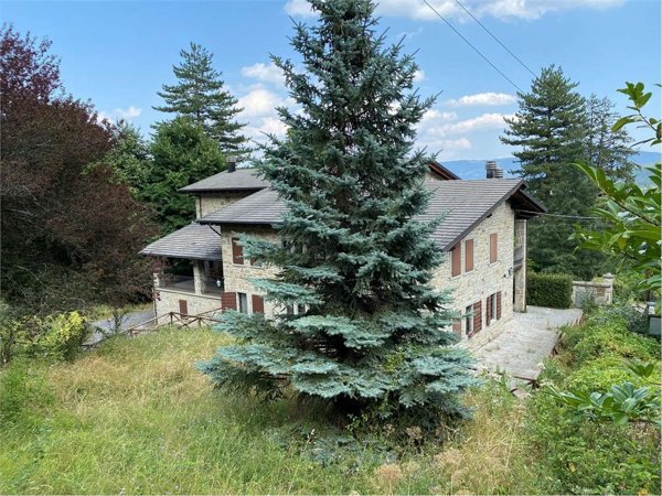 casa semindipendente in vendita a Fanano