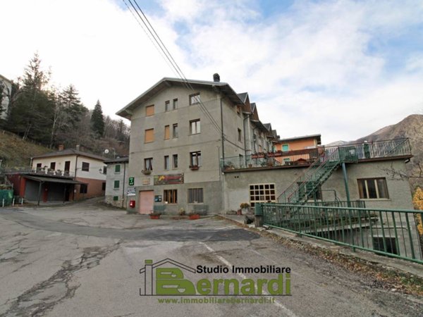 negozio in vendita a Fanano in zona Fellicarolo