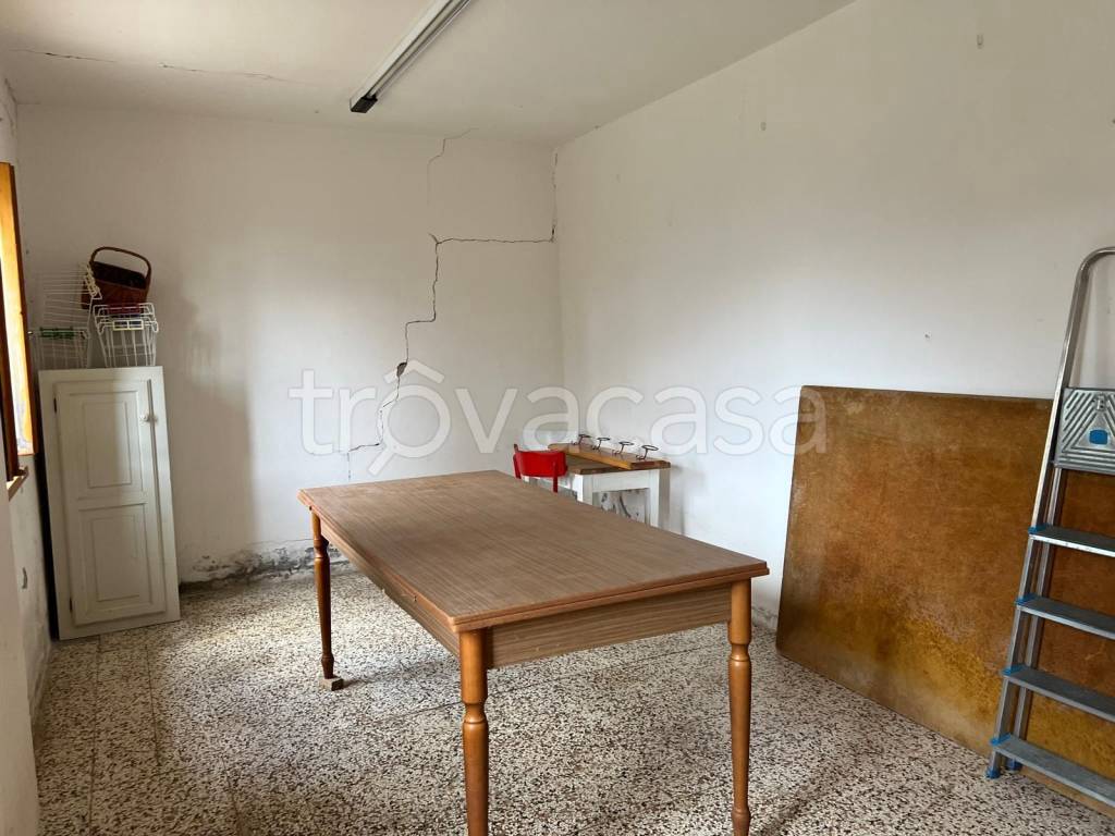 casa indipendente in vendita a Fanano